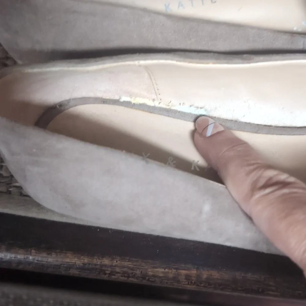 Elegant Tan Women's Loafers Size 6.5 As Is